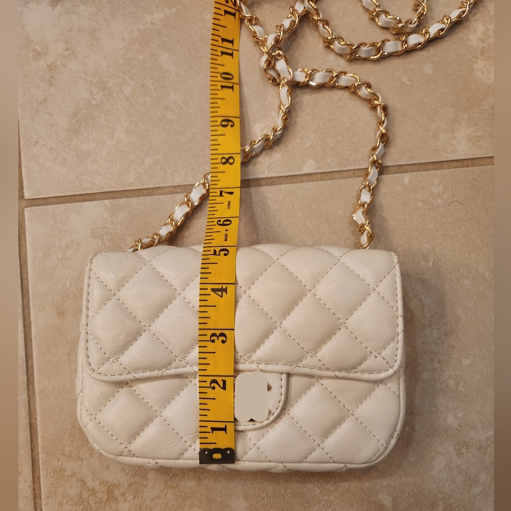 Fashion Quilted Bag White With Gold Chain